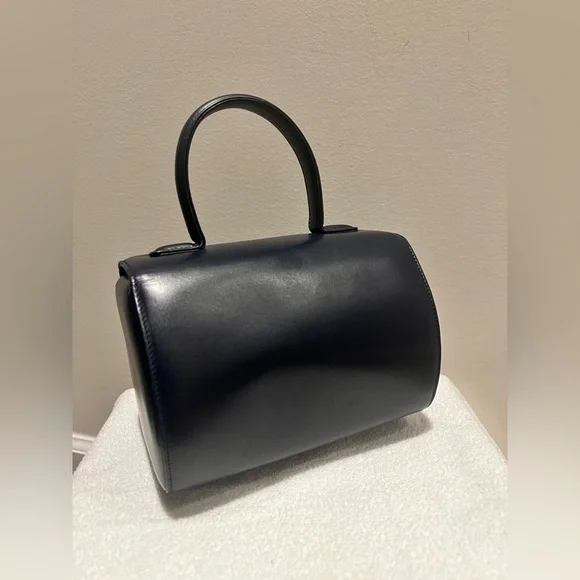 🧿💙 Givenchy Top handle handbag 🧿💙 - Picture 8 of 17